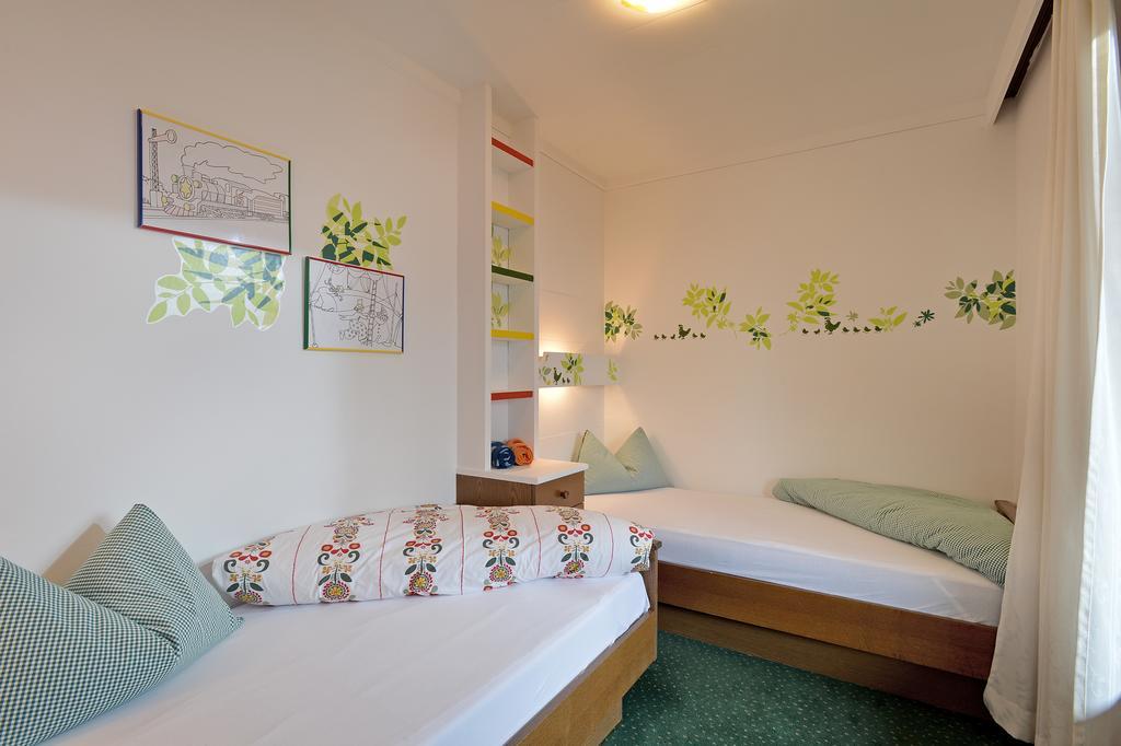 Landhaus Kumbichl Mayrhofen Room photo